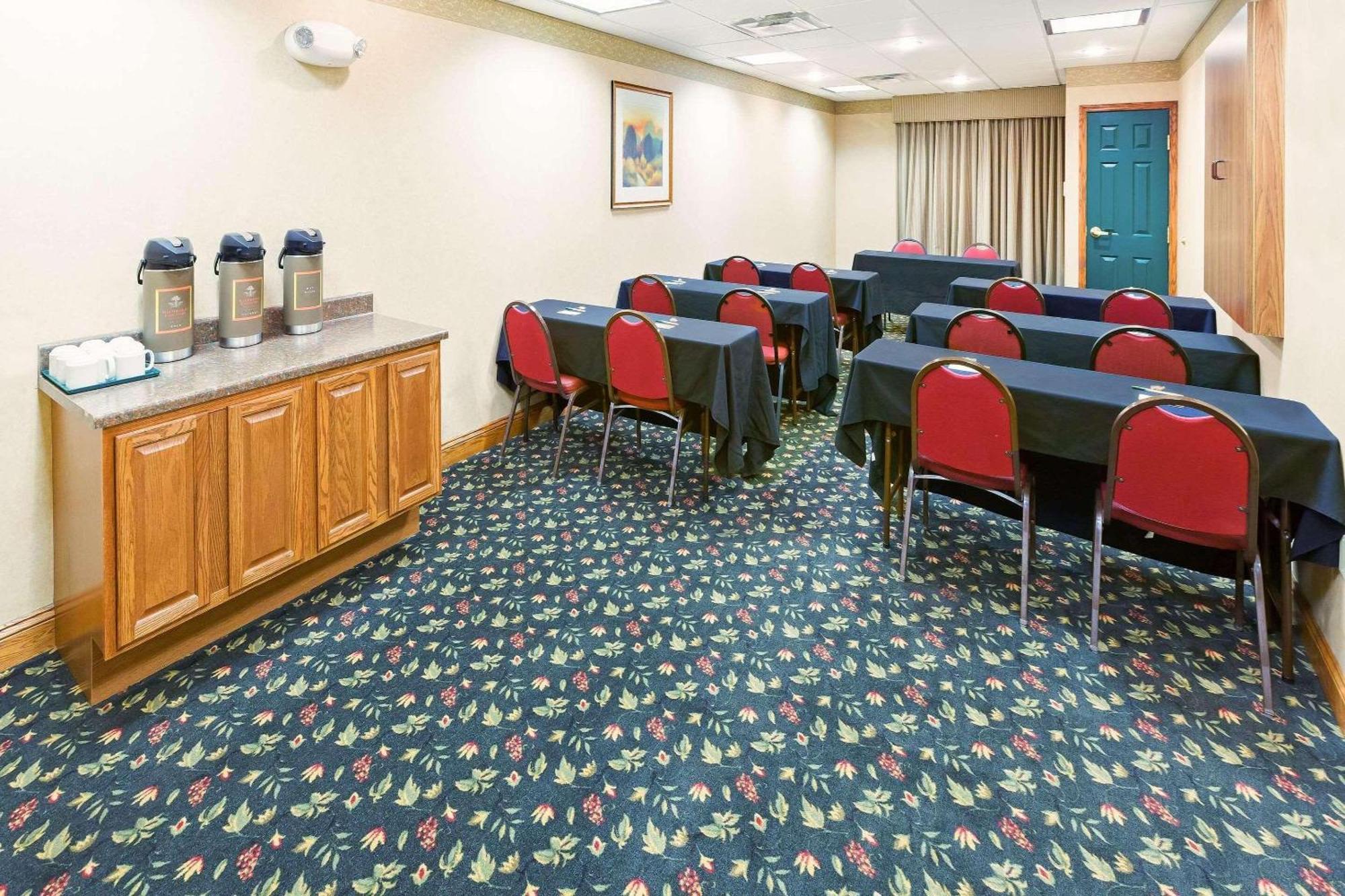 Country Inn & Suites By Radisson, Chambersburg, Pa Екстер'єр фото